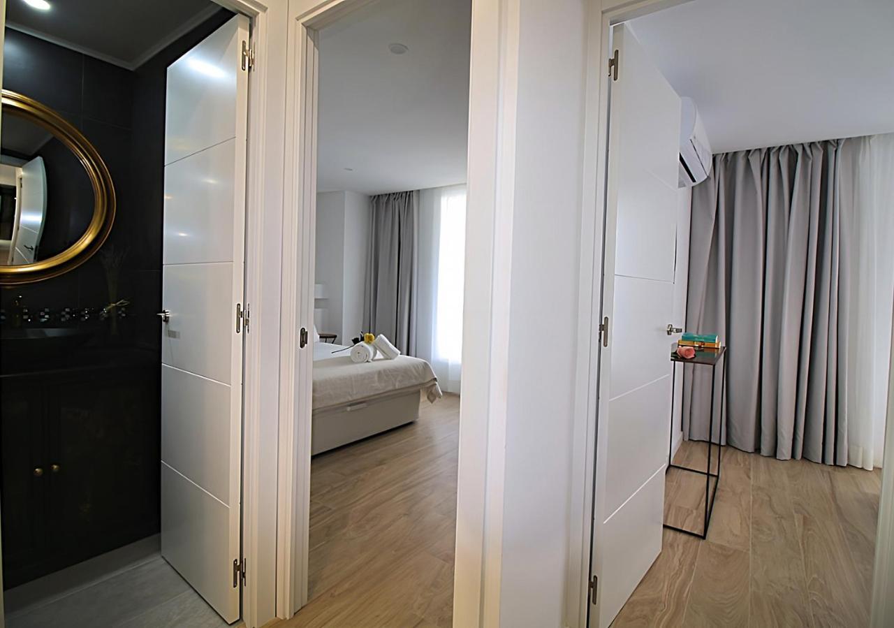 شقة برشلونة  في Incredible Penthouse With Jacuzzi In The Center, Unique In The Area المظهر الخارجي الصورة